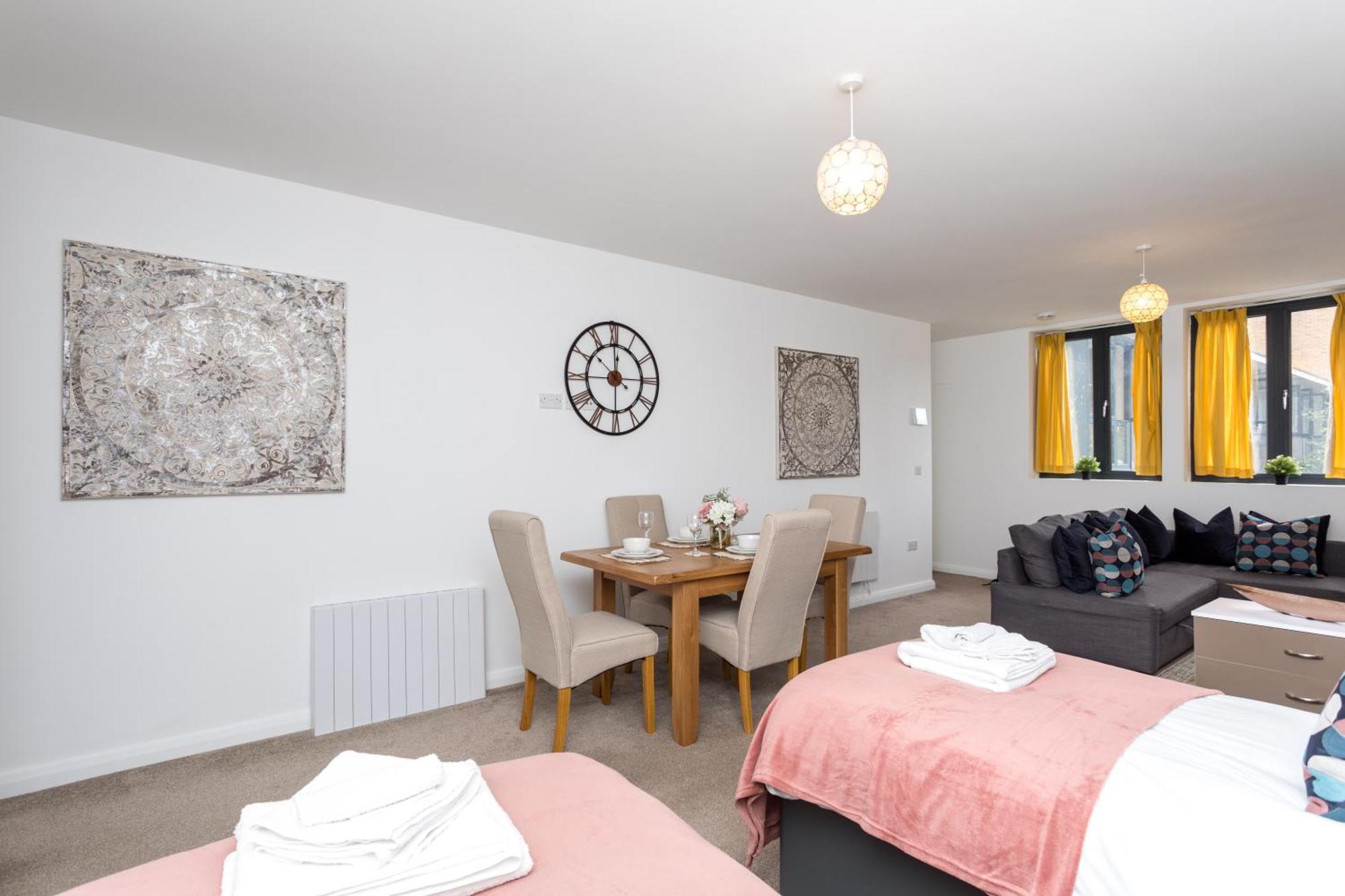 Flat 7- Spacious Studio Flat In The Heart Of Crawley Exteriér fotografie