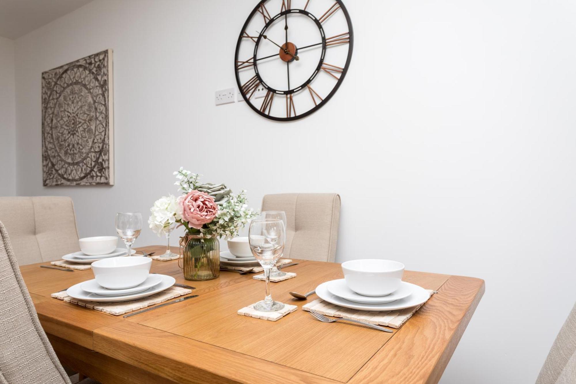 Flat 7- Spacious Studio Flat In The Heart Of Crawley Exteriér fotografie