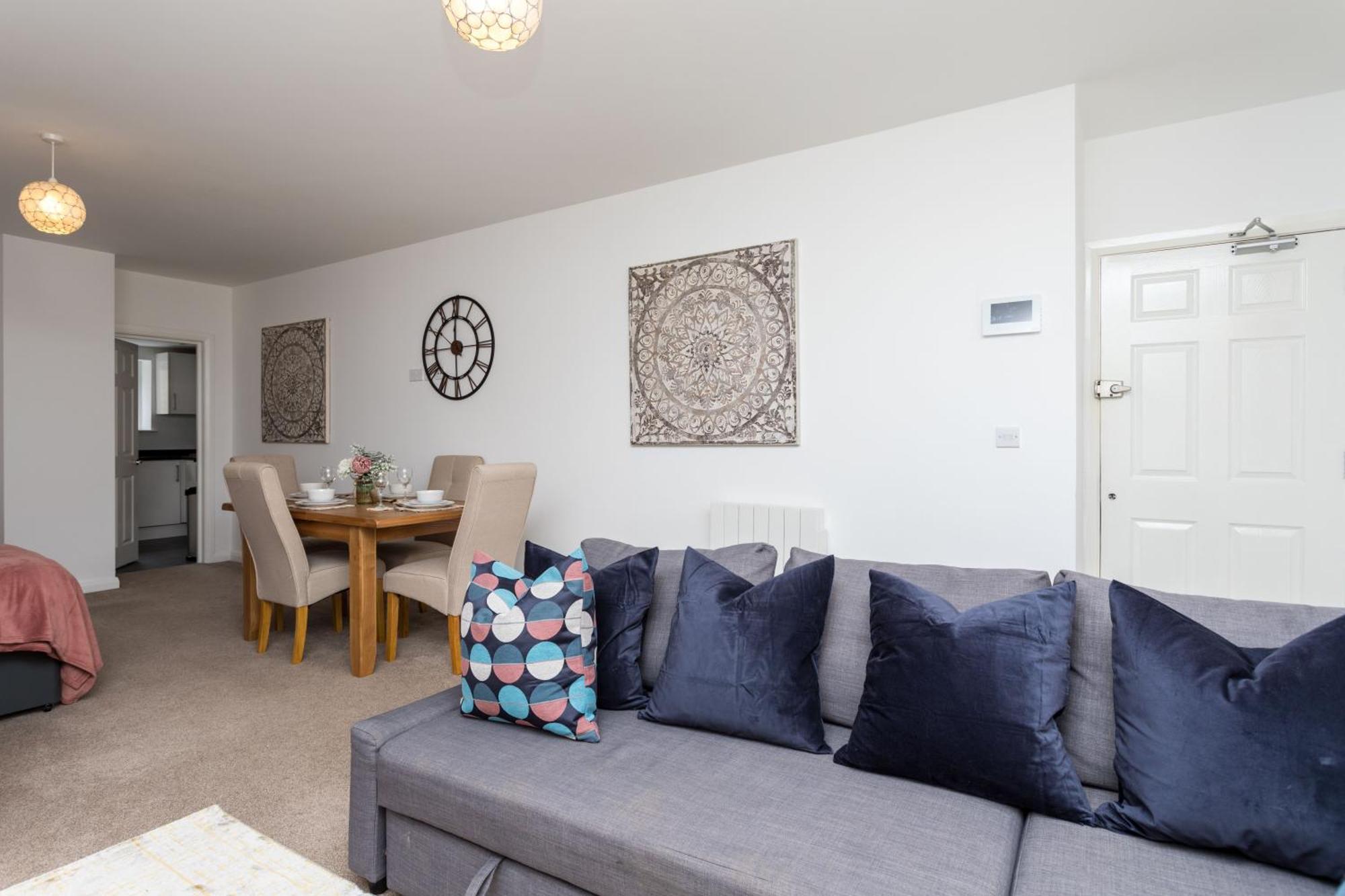 Flat 7- Spacious Studio Flat In The Heart Of Crawley Exteriér fotografie